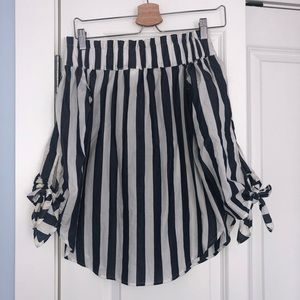 White and Blue stripped off the shoulder top 🦋